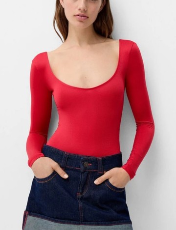 Body Bershka, roșu