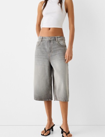 Pantaloni 3/4 Bershka, gri