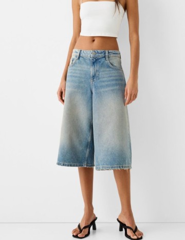 Pantaloni 3/4 Bershka, albastru