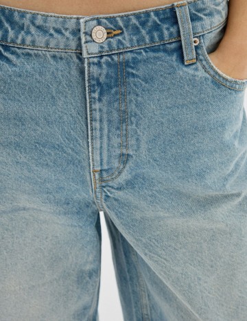 Pantaloni scurți de blugi Bershka, albastru