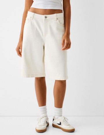 Pantaloni scurți de blugi Bershka, crem
