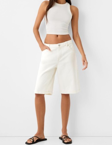 Pantaloni scurți de blugi Bershka, crem