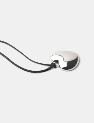 Chocker Bershka, negru