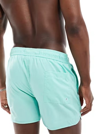 Short Bershka, verde