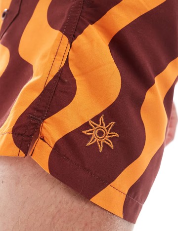 Short Bershka, mix culori