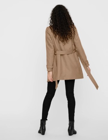Palton scurt Vero Moda, maro