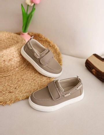 Pantofi Shein, crem