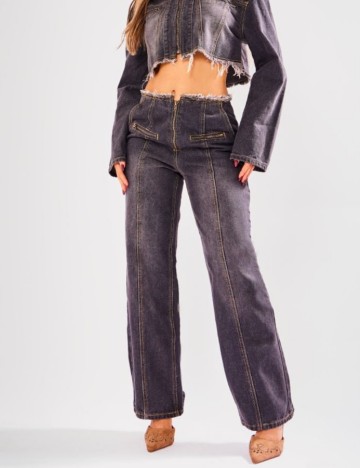 Jeans PRETTYLITTLETHING, gri