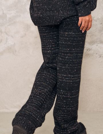 Pantaloni PRETTYLITTLETHING, negru