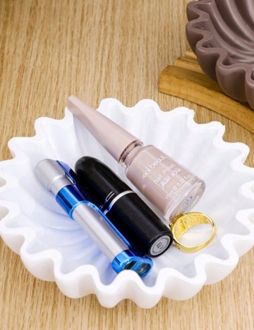 Accesoriu decorativ Shein, alb