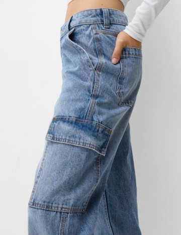 Jeans Bershka, albastru