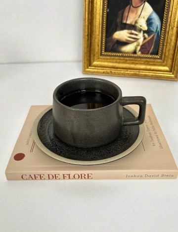 Set ceașcă și farfurie Shein, negru