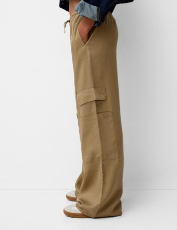 Pantaloni Bershka, kaki