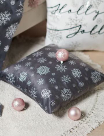 Față de Pernă Sinsay, gri