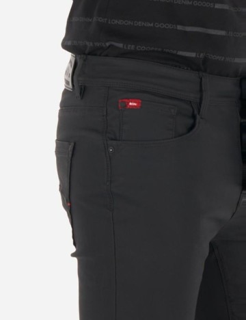Pantaloni imitație din piele Lee Cooper, negru