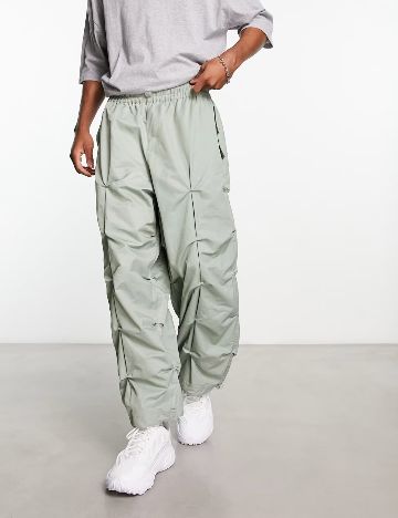 Pantaloni ASOS, verde