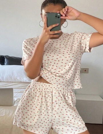 Compleu pijamale Shein Curve+ DAZY, mix culori