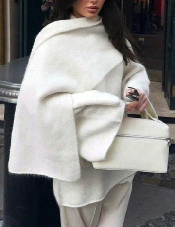 Set pulover și fular Shein, crem