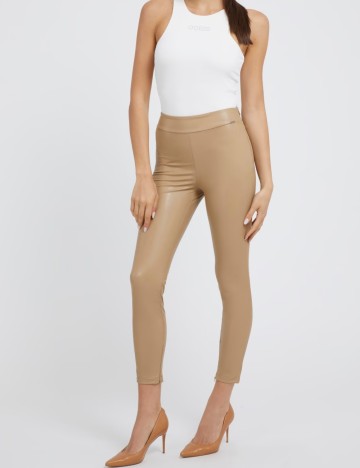 Pantaloni imitație din piele Guess, bej
