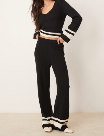 Pantaloni PRETTY LAVISH, negru