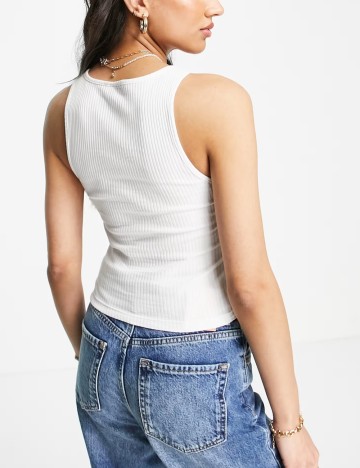 Top ASOS, alb