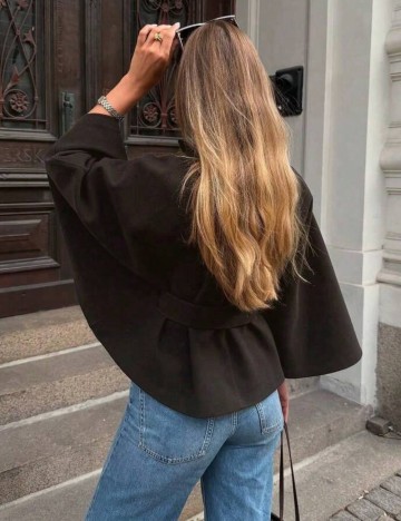 Palton scurt Shein, maro