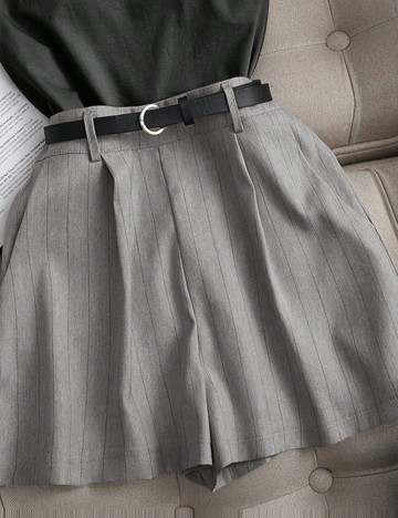 Pantaloni scurți Shein, gri