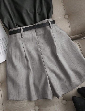 Pantaloni scurți Shein, gri