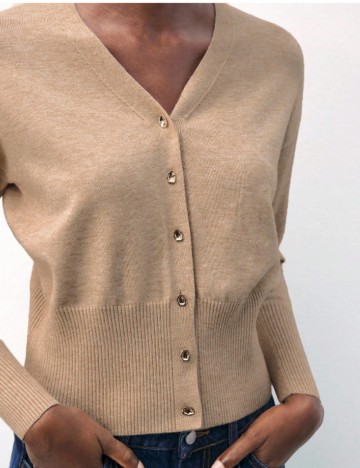 Pulover cu nasturi Shein, bej