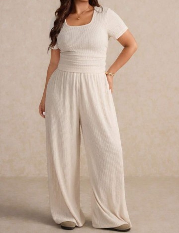 Compleu Shein Curve+, crem