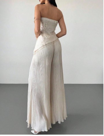 Salopetă Shein, crem