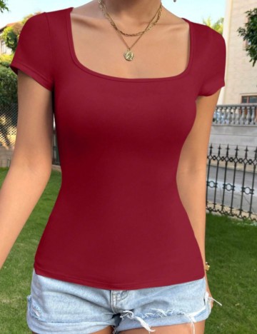 Tricou Shein, vișiniu