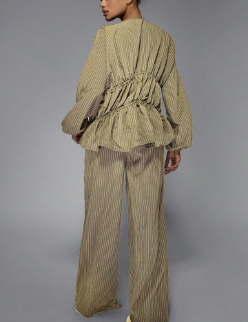 Compleu Shein Missguided, bej