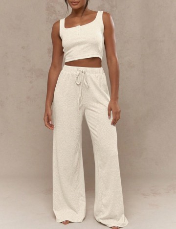 Compleu Shein Missguided, crem