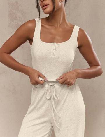 Compleu Shein Missguided, crem