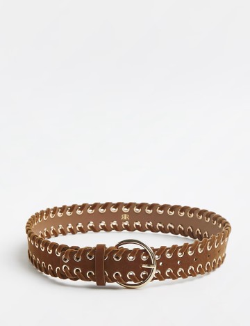 Curea River Island, maro